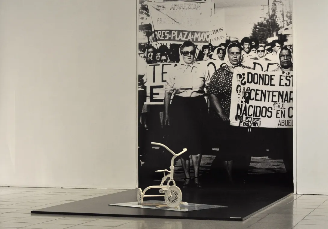 Inv 3285 / Silvia Levenson / Te estamos esperando / MPBA